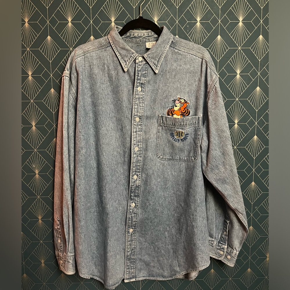 Vintage Disney embroidered top, Tigger